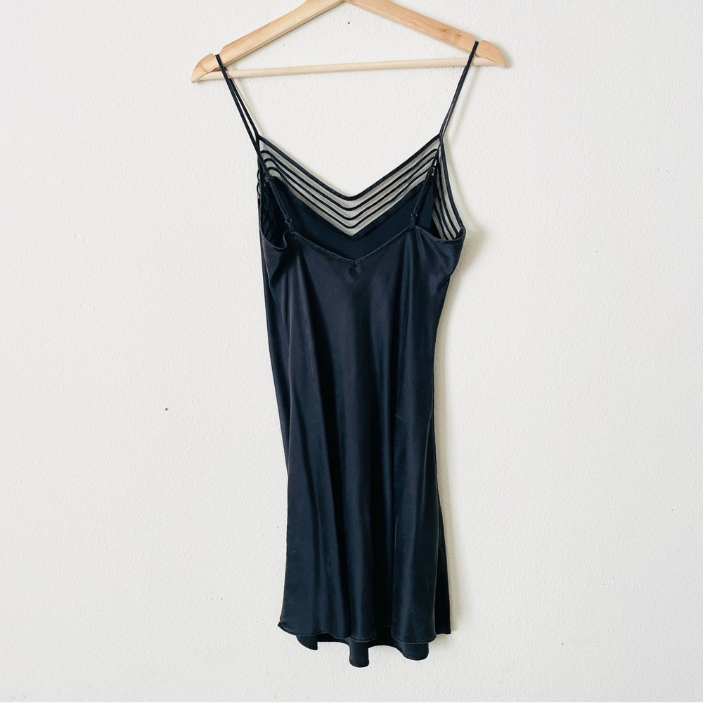 Vintage Victoria’s Secret MEDIUM 100% silk black charmeuse satin slip - Picture 4 of 6
